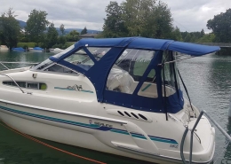Verdeck Galerie 3 Blaues Verdeck mit Klarsichtfenstern auf Sportboot